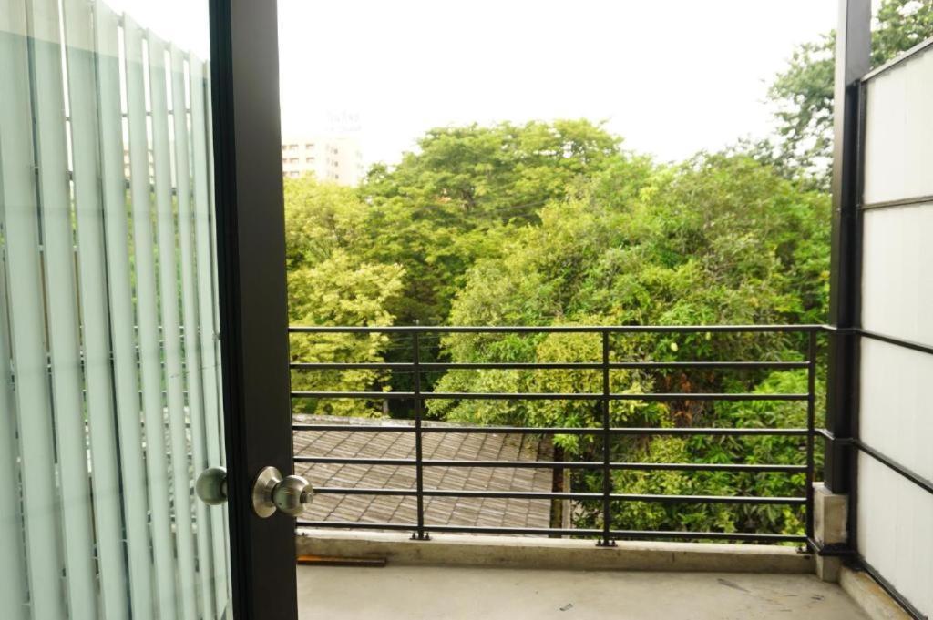 Feel Good Bangkok Hostel Exterior foto
