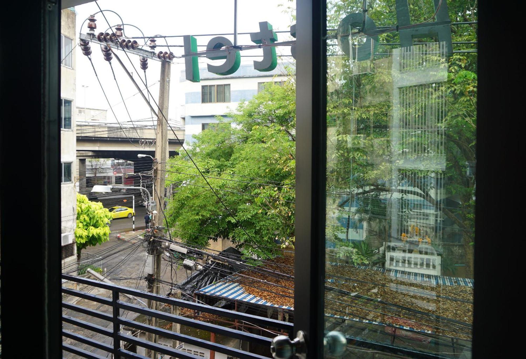 Feel Good Bangkok Hostel Exterior foto