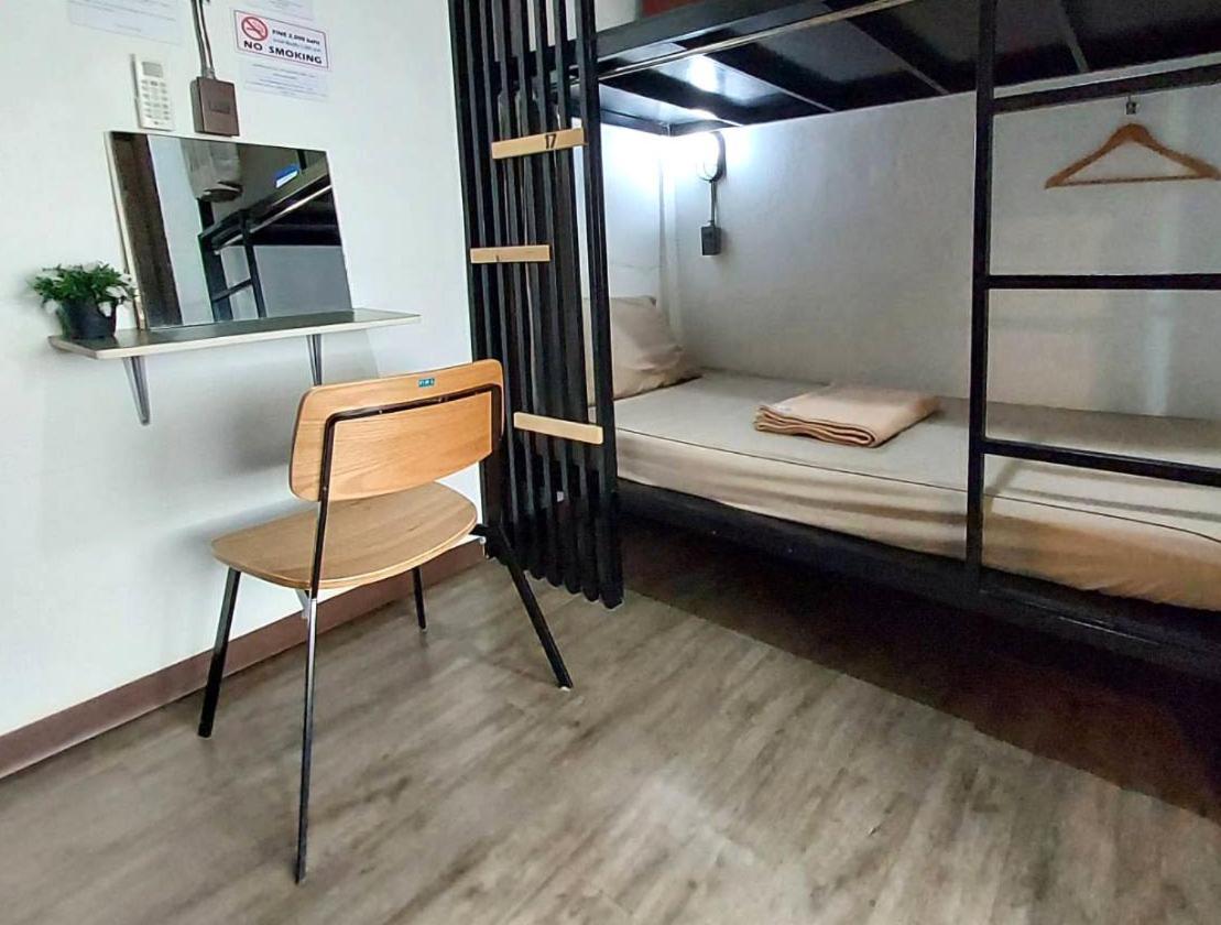 Feel Good Bangkok Hostel Exterior foto